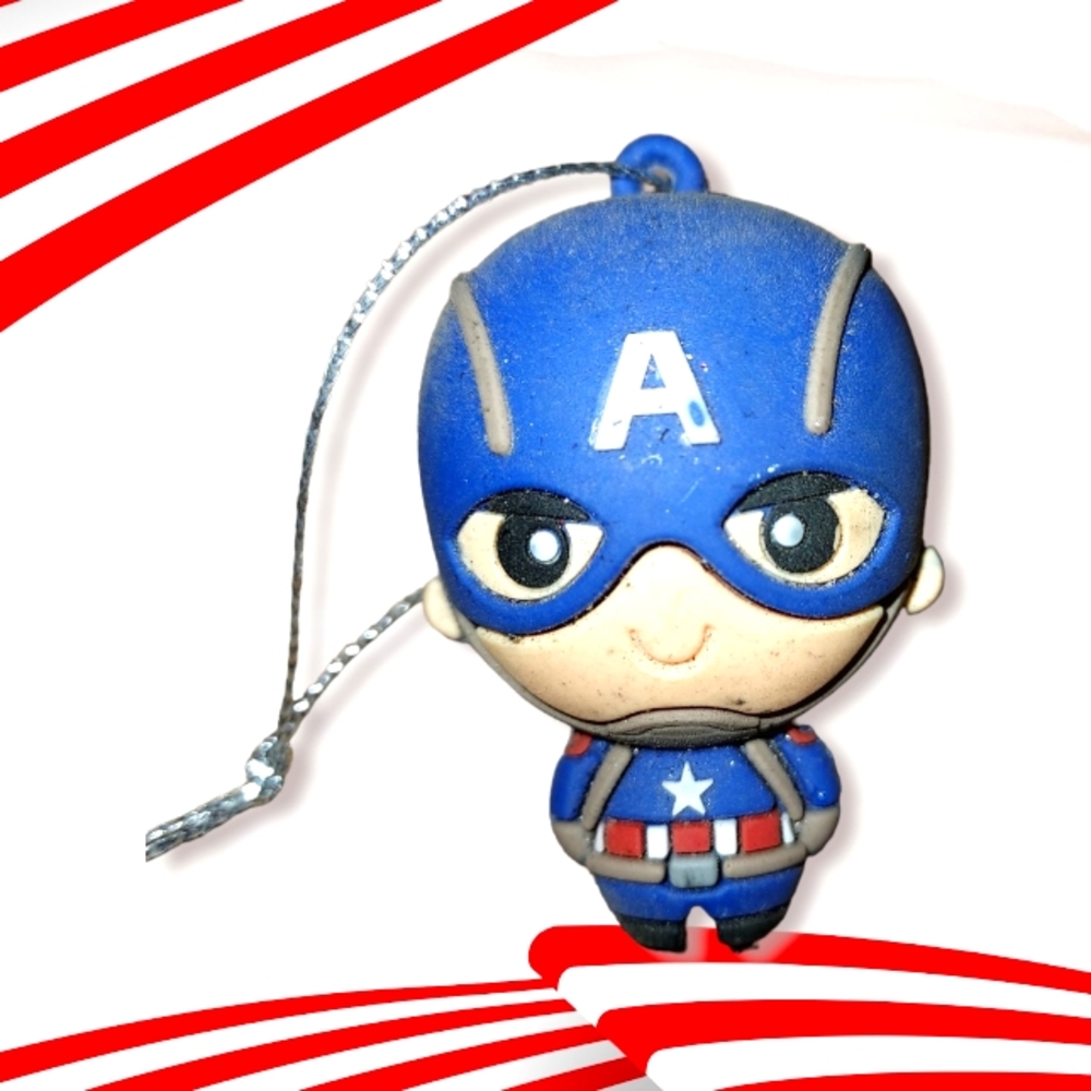 HALLMARK MARVEL Mystery Captain America Christmas Tree Ornament